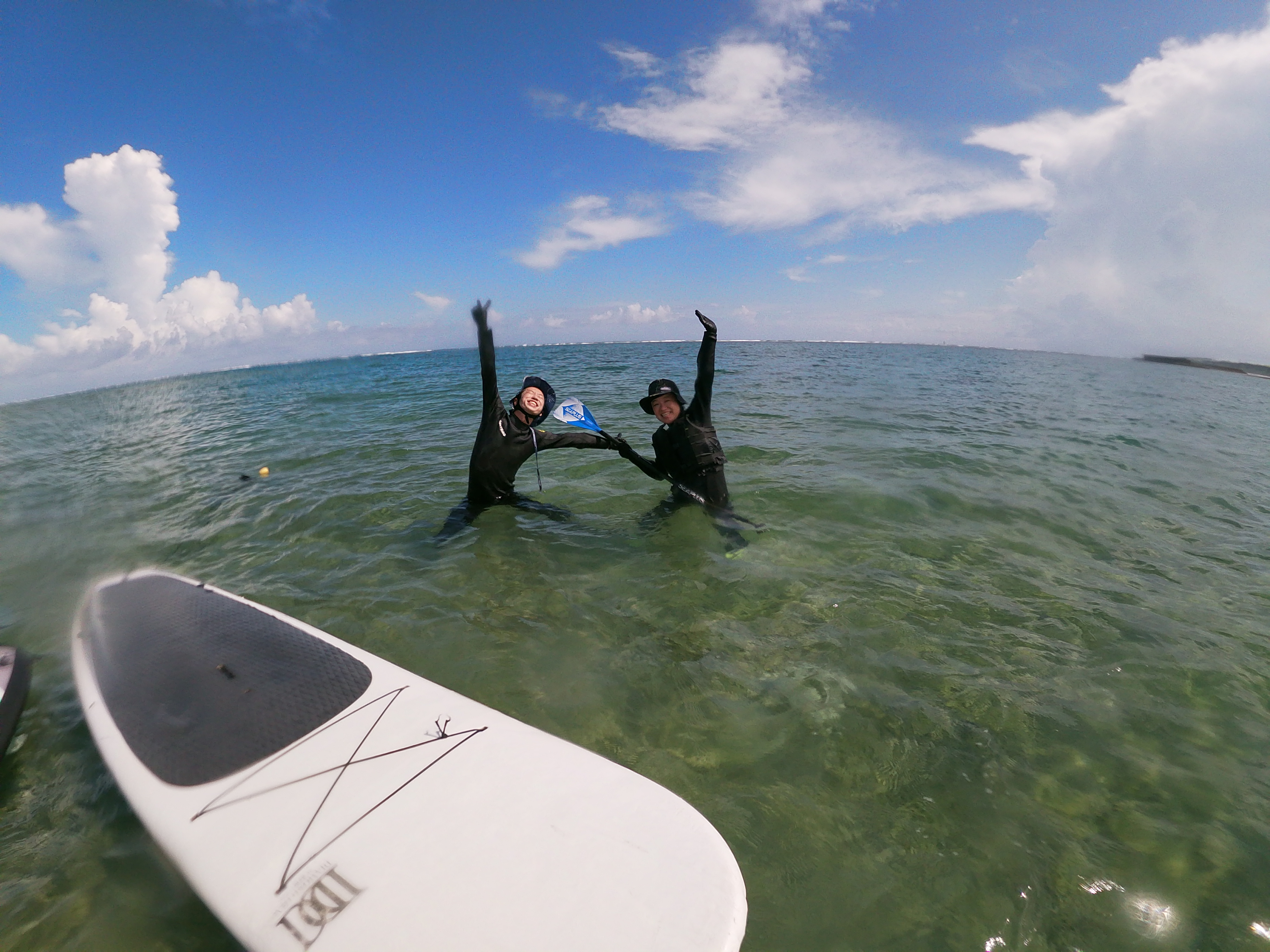 沖縄でサーフィン、サップサーフィン体験！リピーターさんが帰って来ました！