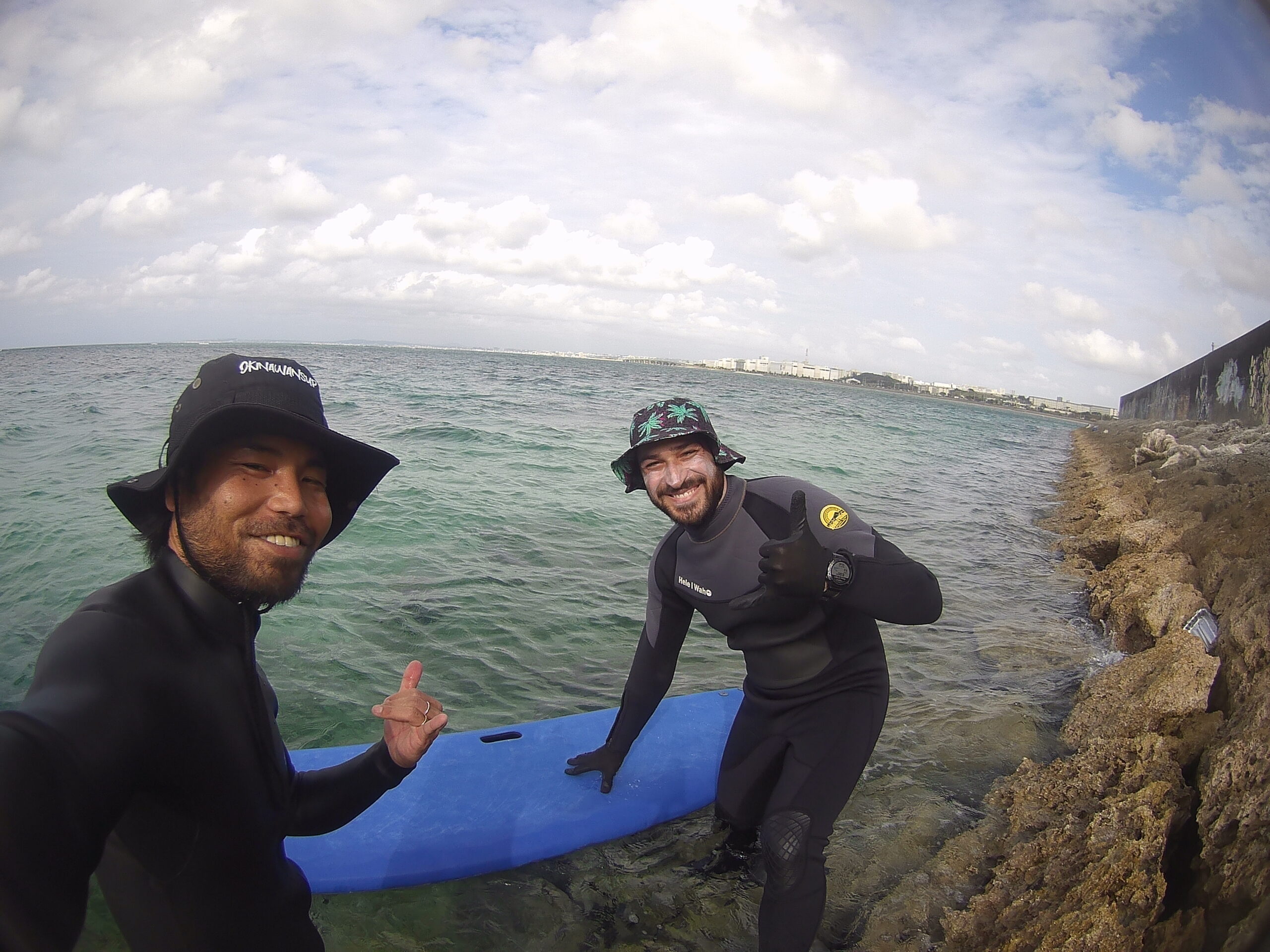 【3月】沖縄の海で初サーフィンレッスン！